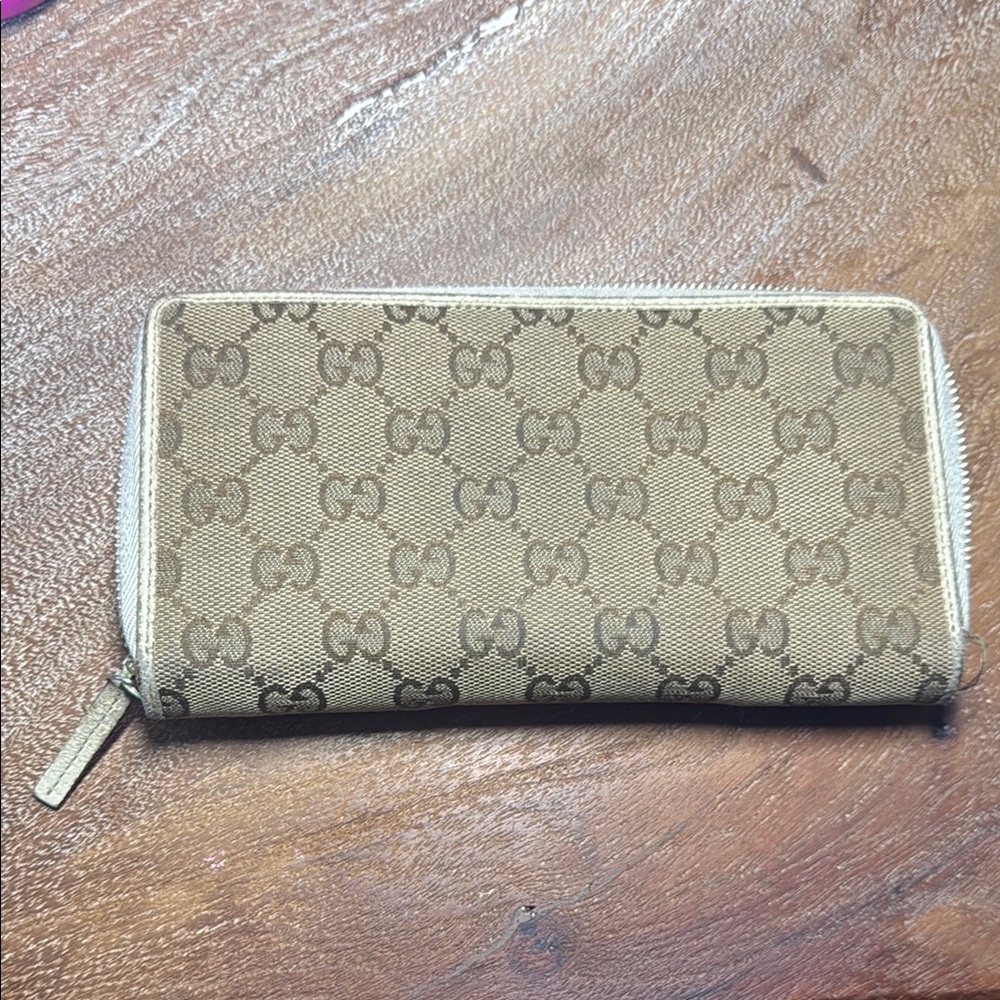 Gucci GG Emblem Brown Zip-Around Wallet - Picture 7 of 16